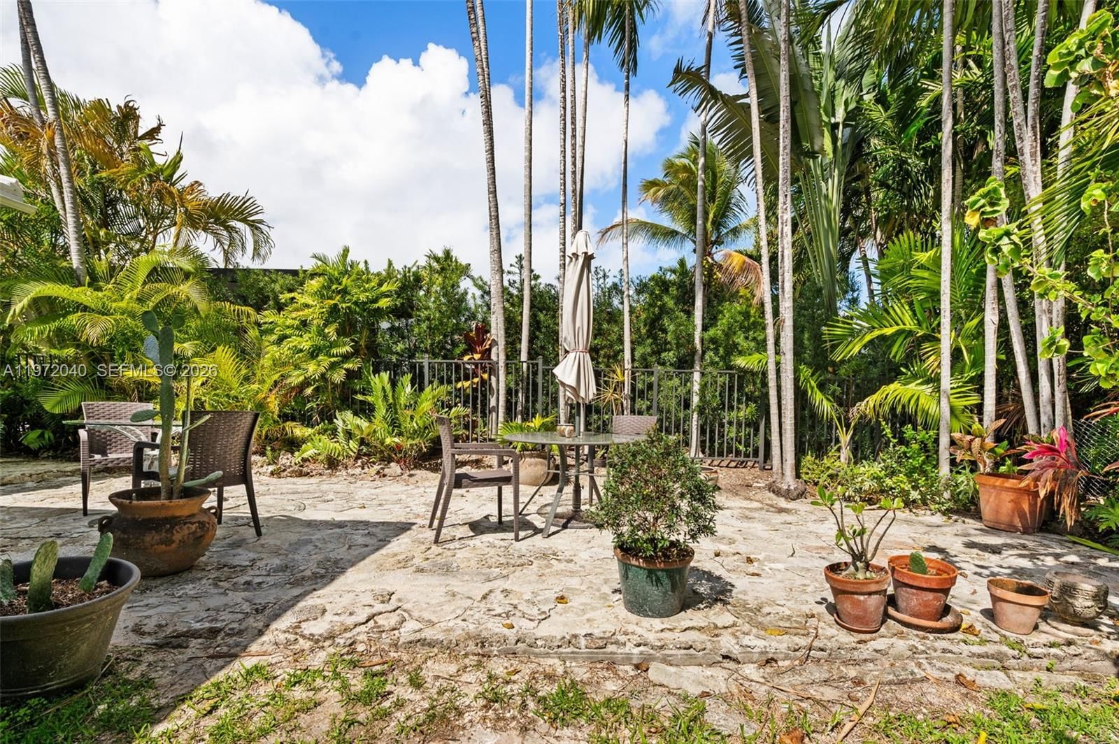 8819 Hawthorne Ave - 27