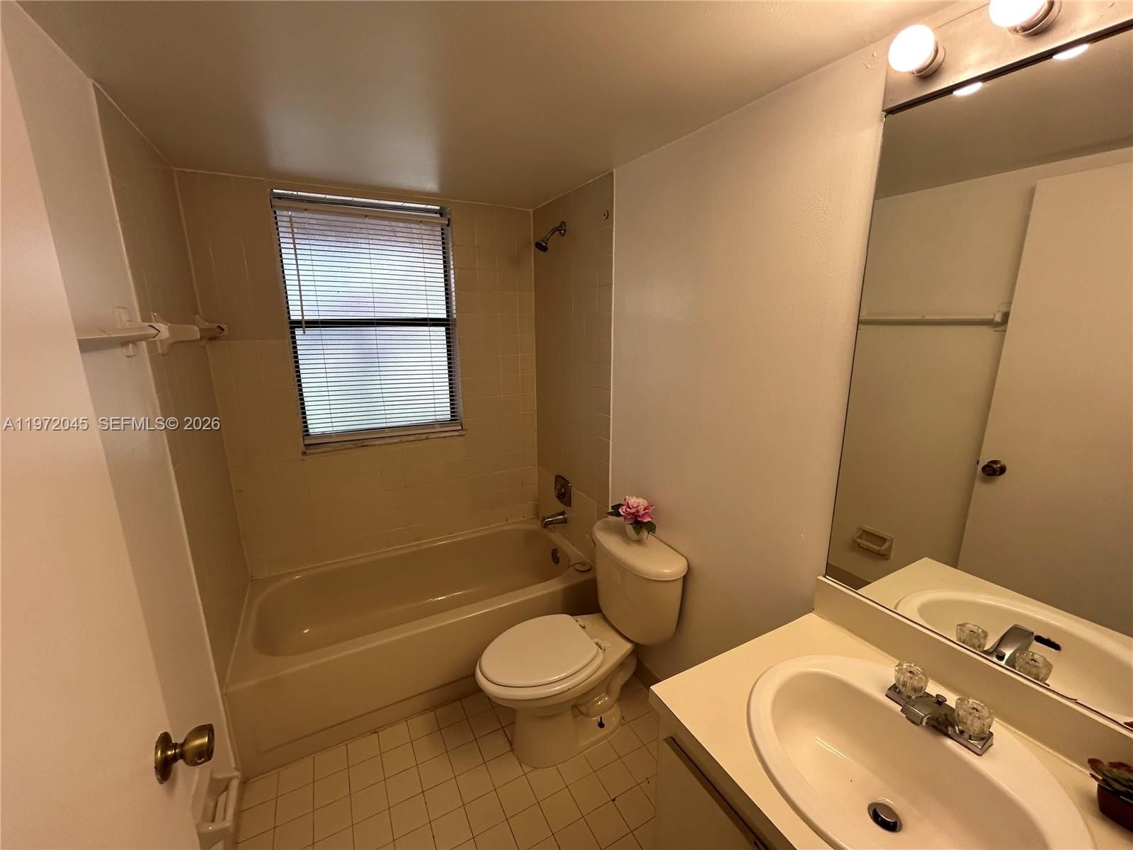 5200 NW 31st Ave, Unit 160 - 13