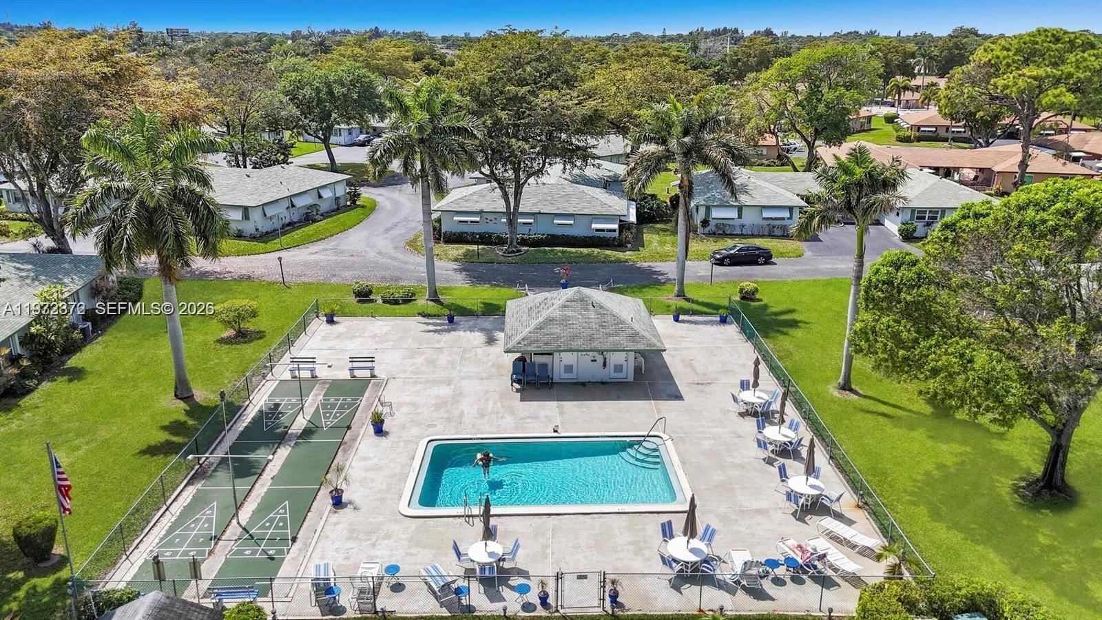 841 MEADOWLARK LN - 26