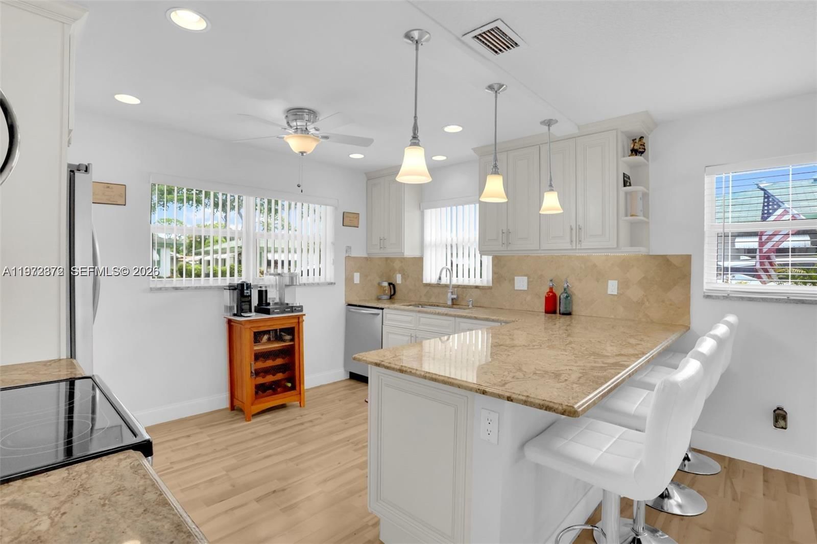 841 MEADOWLARK LN - 4