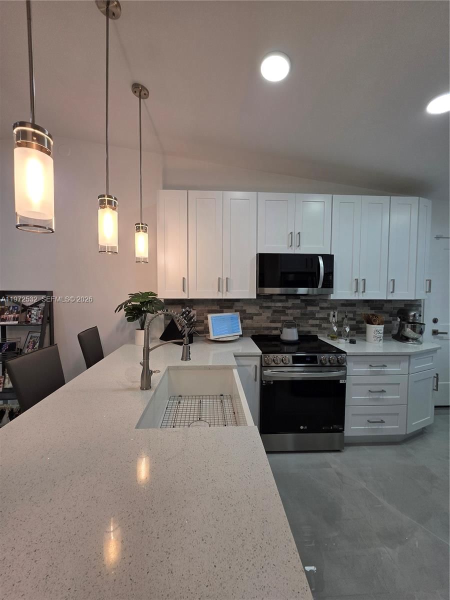 15619 Bottlebrush Cir - 9