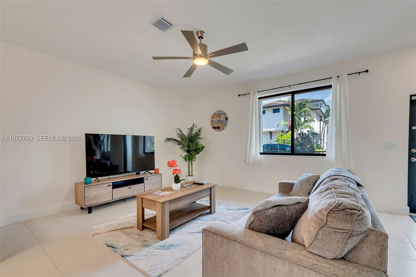 4652 NW 83rd Ave - 5