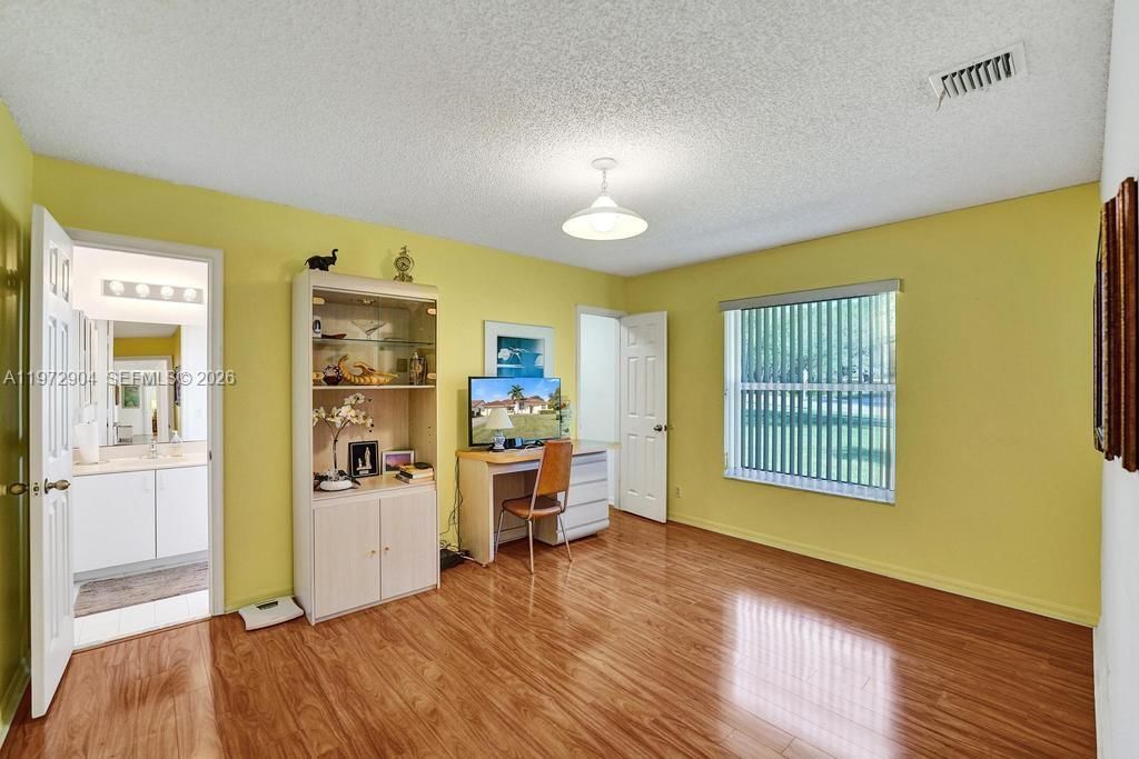 3151 OVERLOOK RD - 16