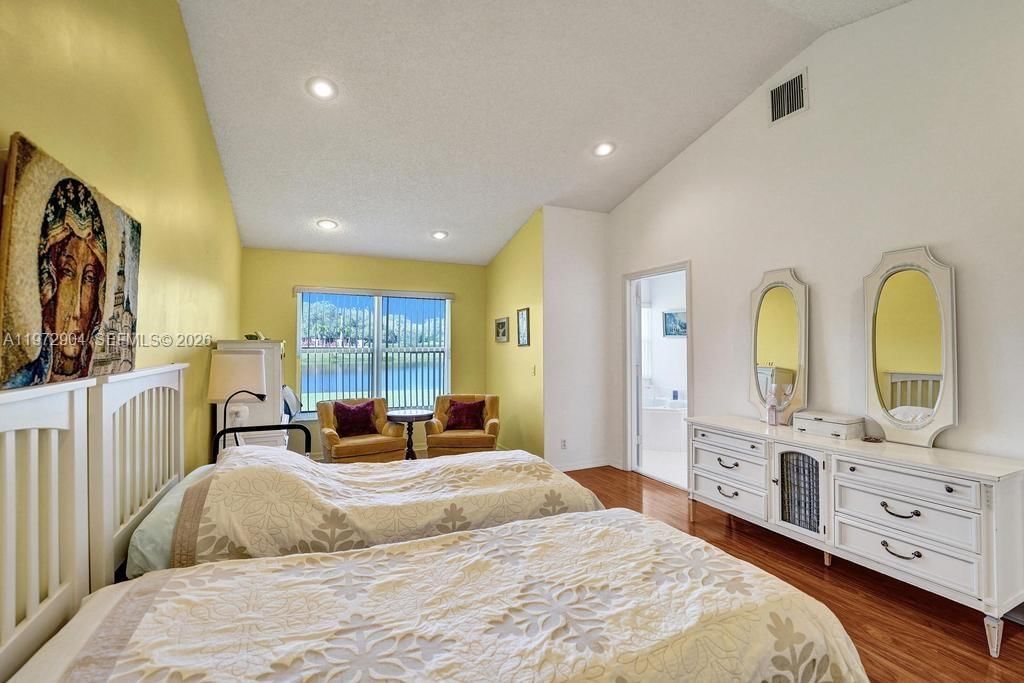 3151 OVERLOOK RD - 19