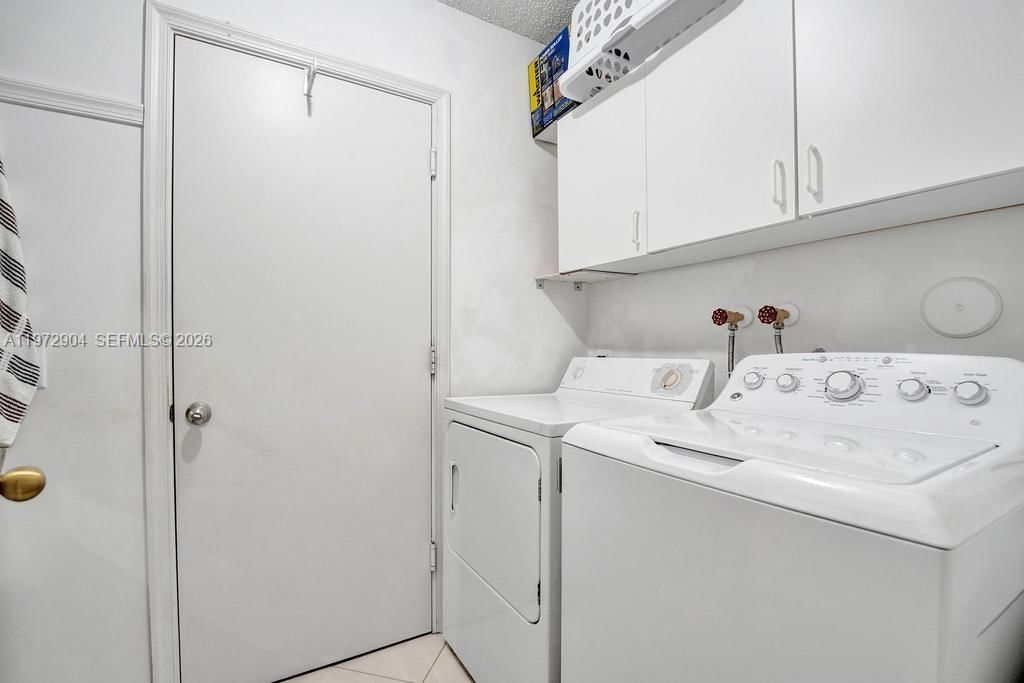 3151 OVERLOOK RD - 23