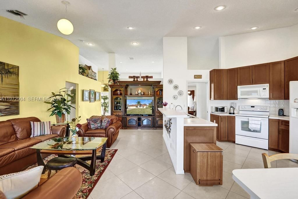 3151 OVERLOOK RD - 9