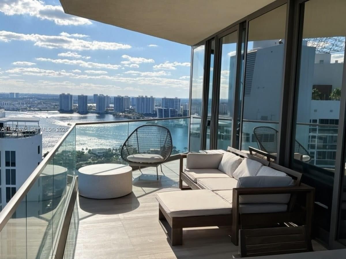 18975 COLLINS AVE, Unit 3004 - 4