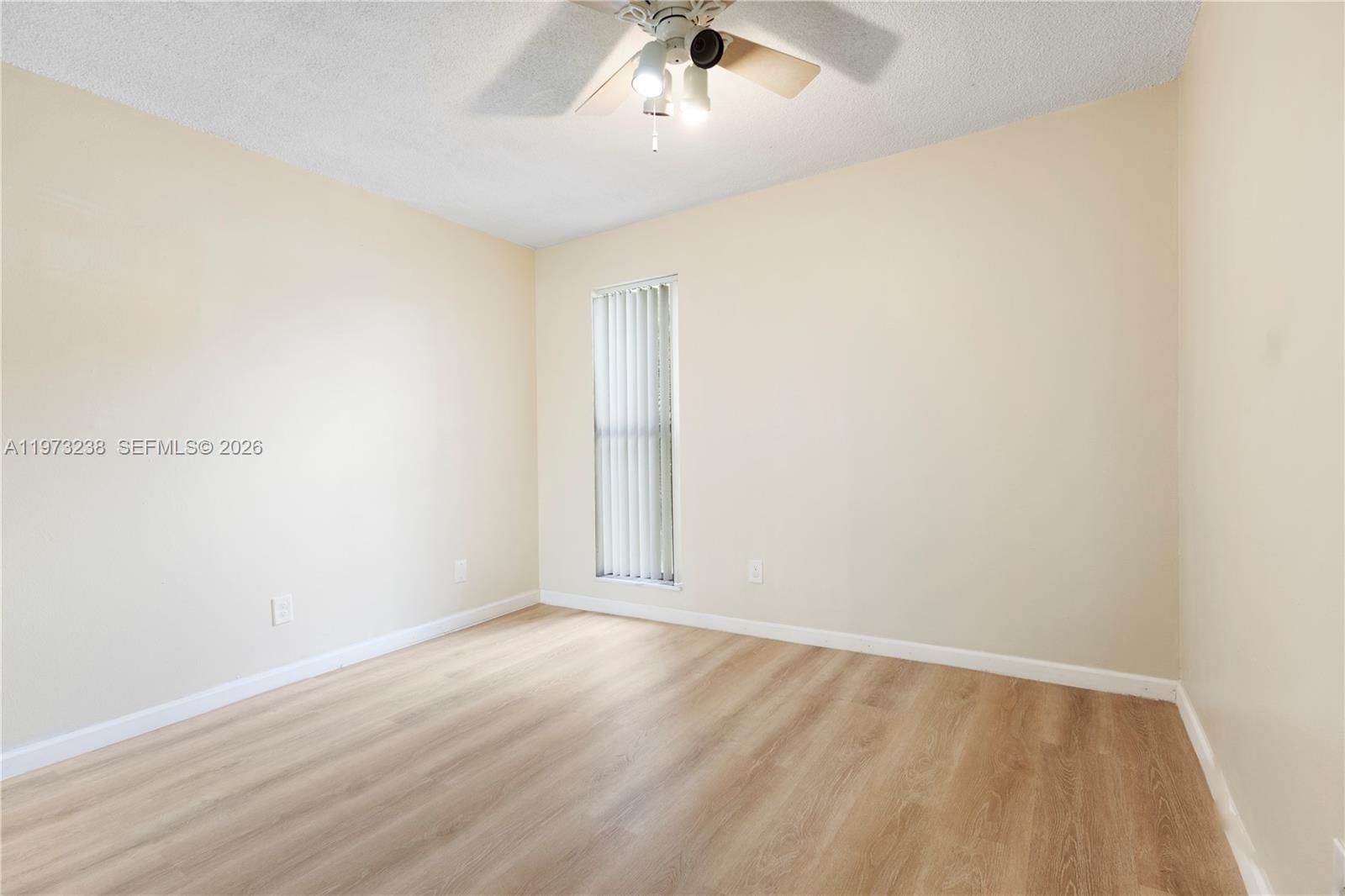 5216 NE 6TH AVE, Unit B3 - 23