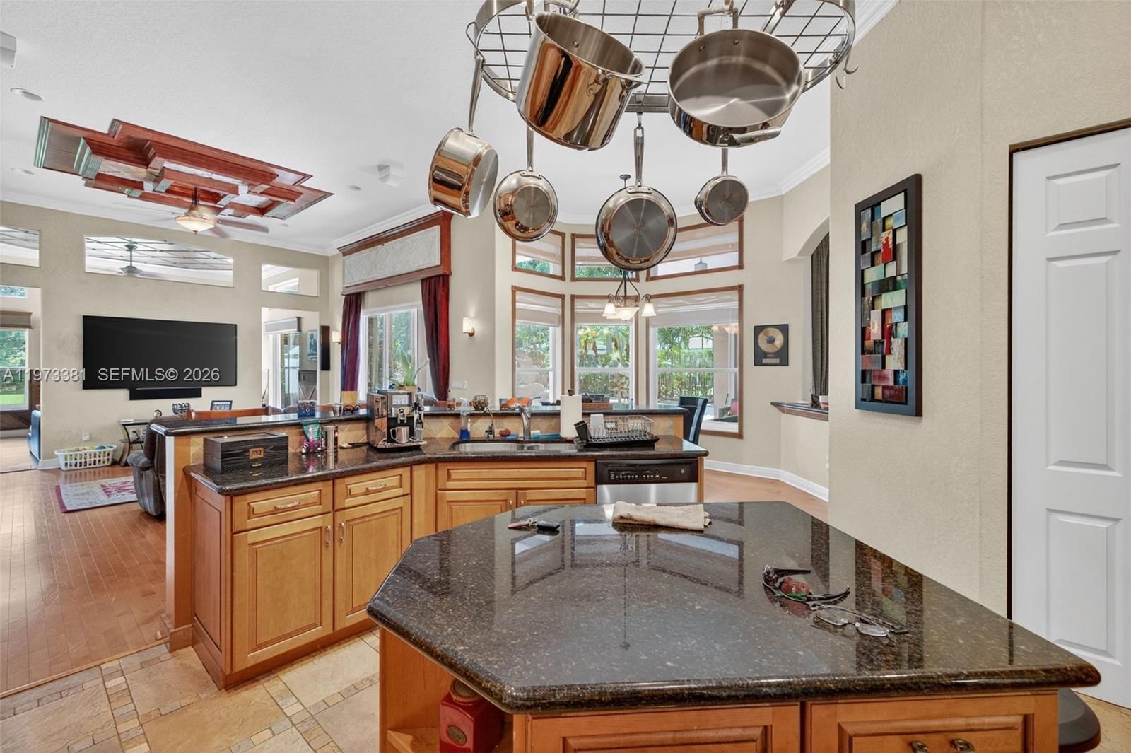 3792 CHURCHILL DOWNS DR - 22