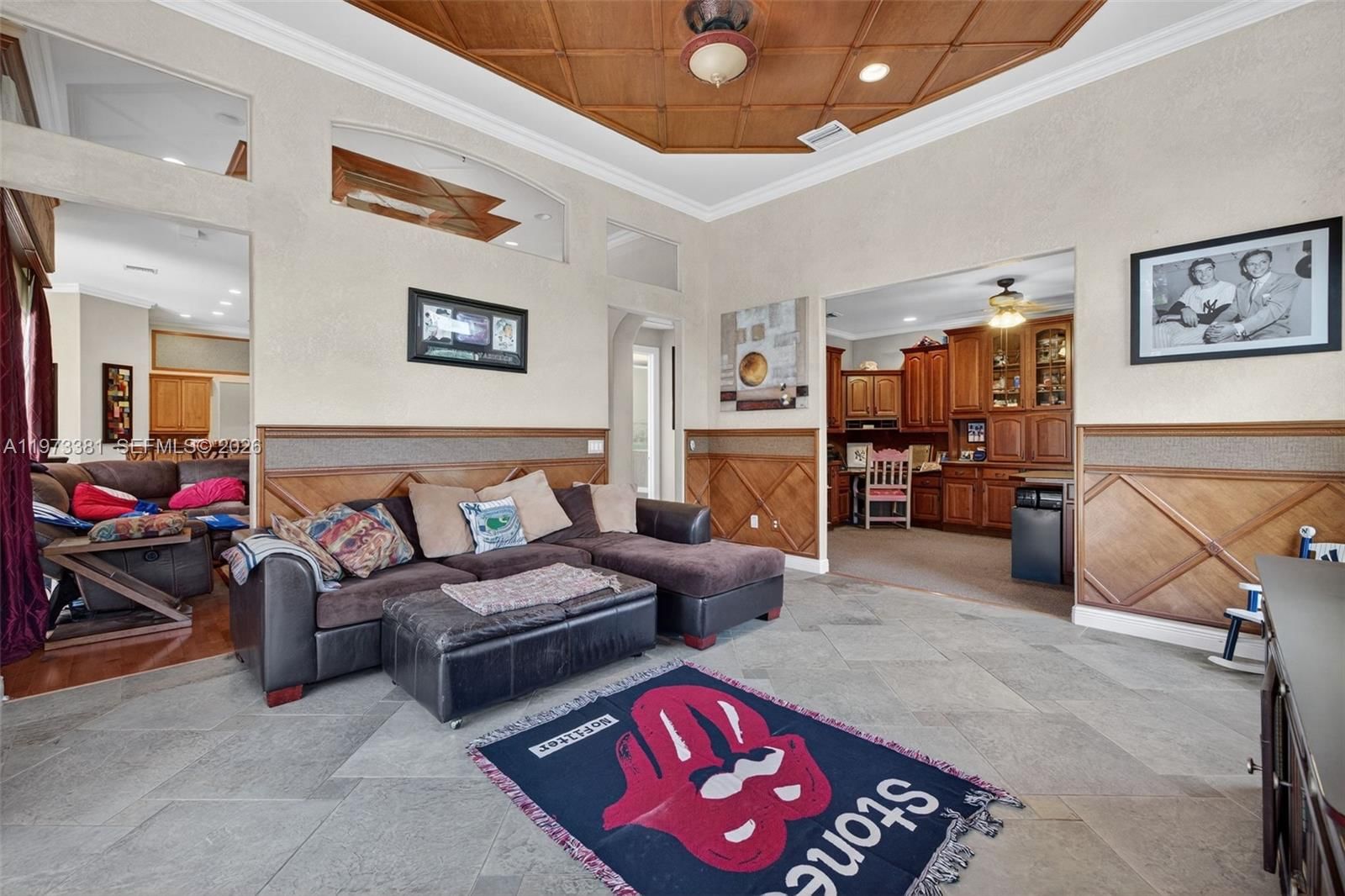 3792 CHURCHILL DOWNS DR - 30