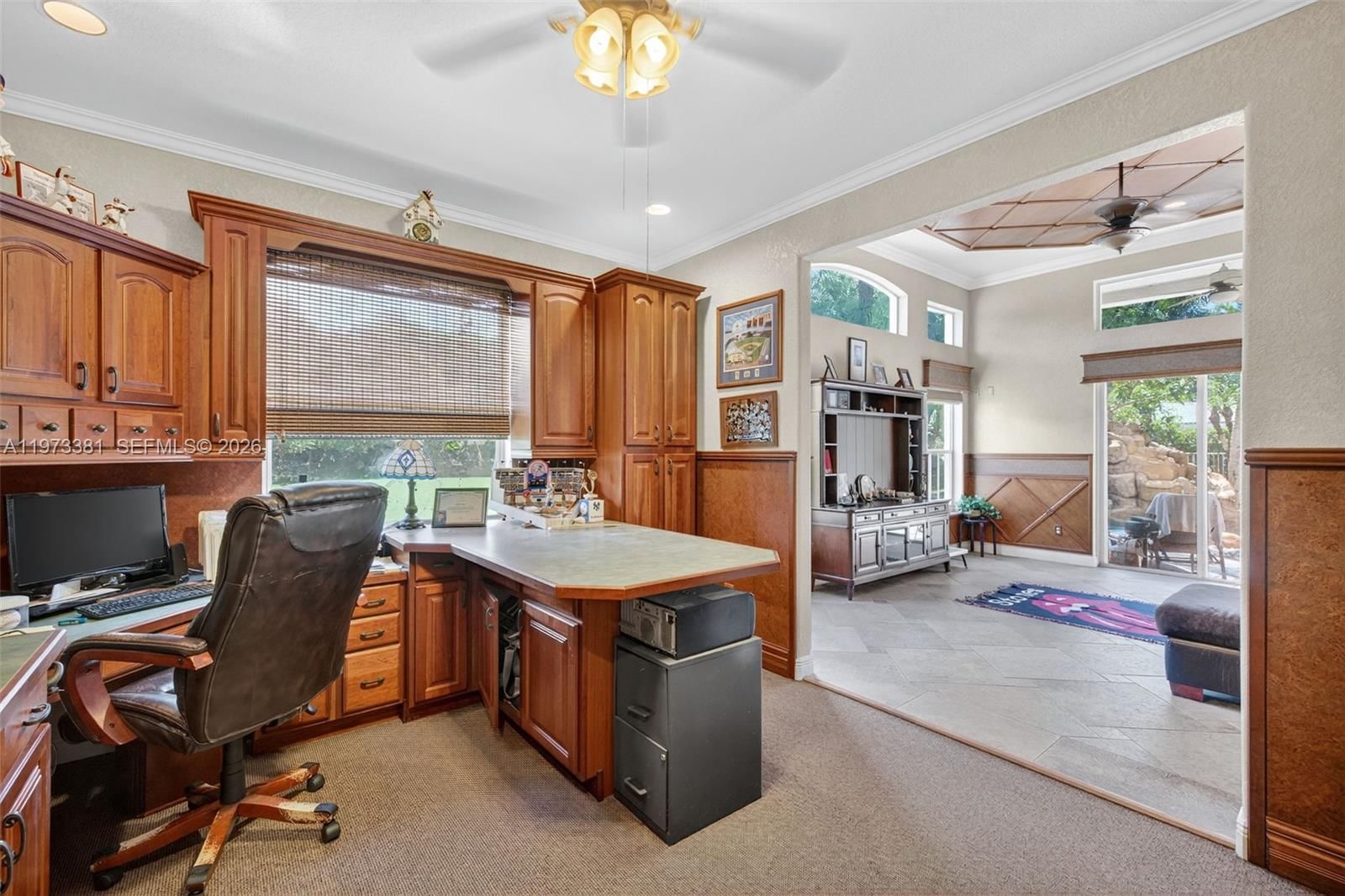 3792 CHURCHILL DOWNS DR - 34