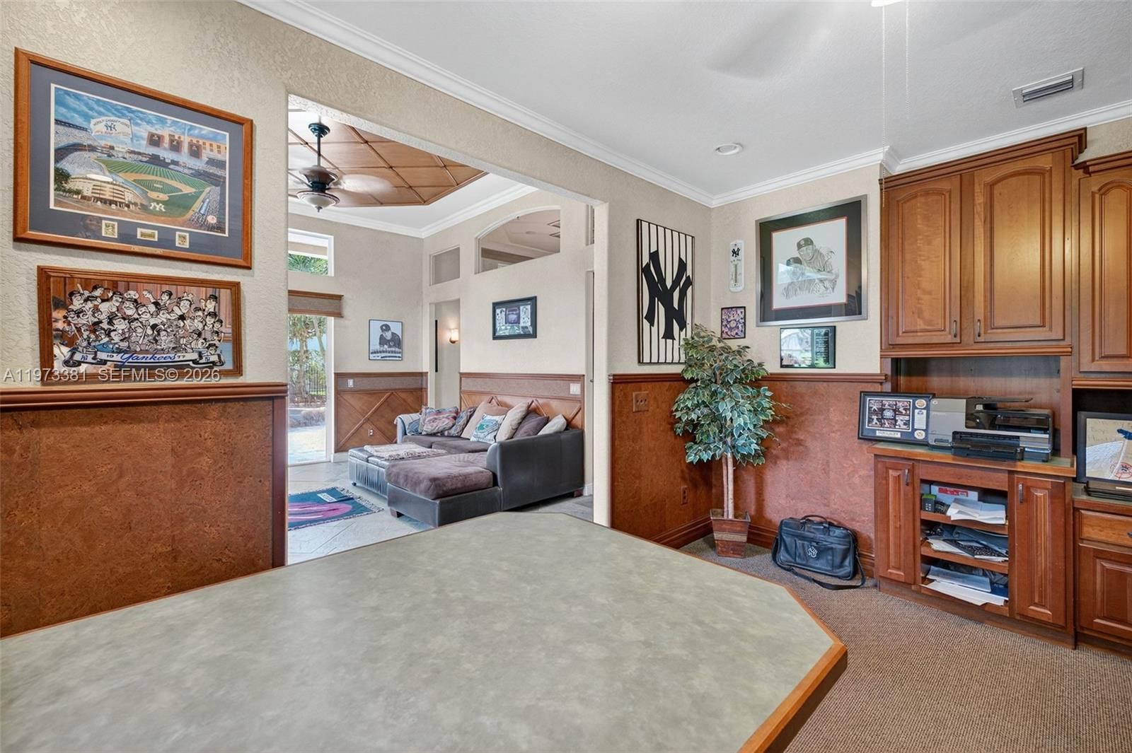 3792 CHURCHILL DOWNS DR - 35