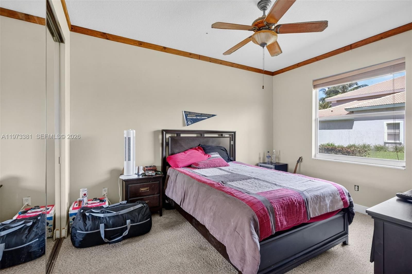 3792 CHURCHILL DOWNS DR - 52