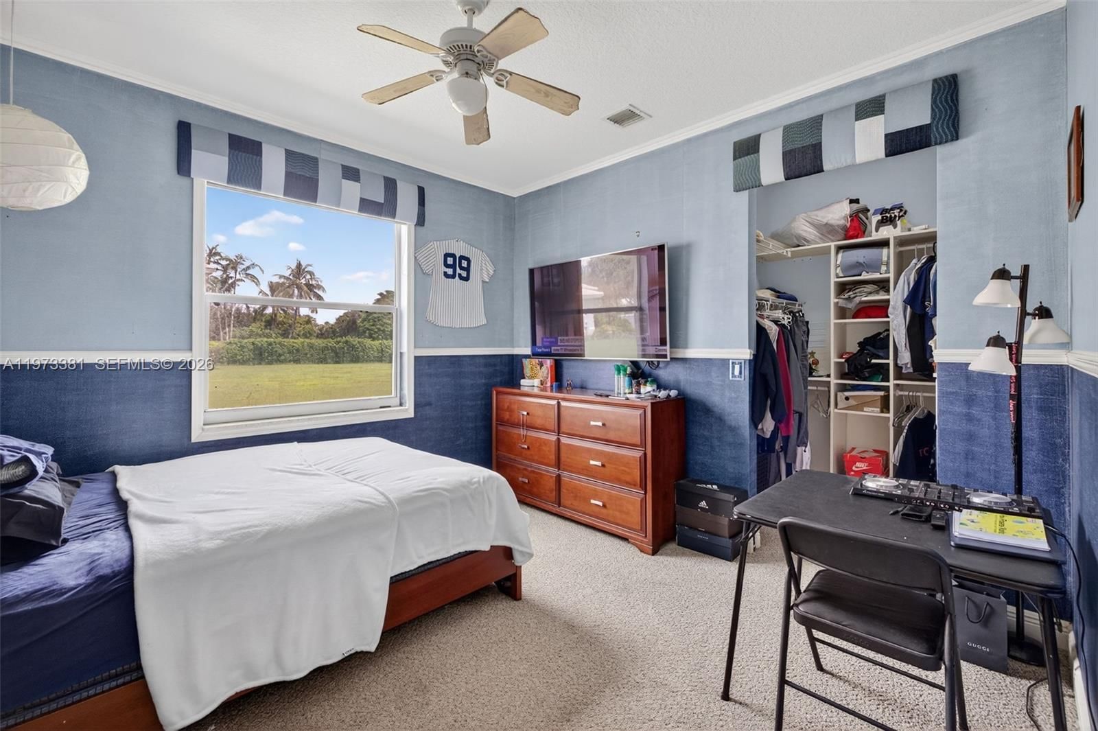 3792 CHURCHILL DOWNS DR - 58