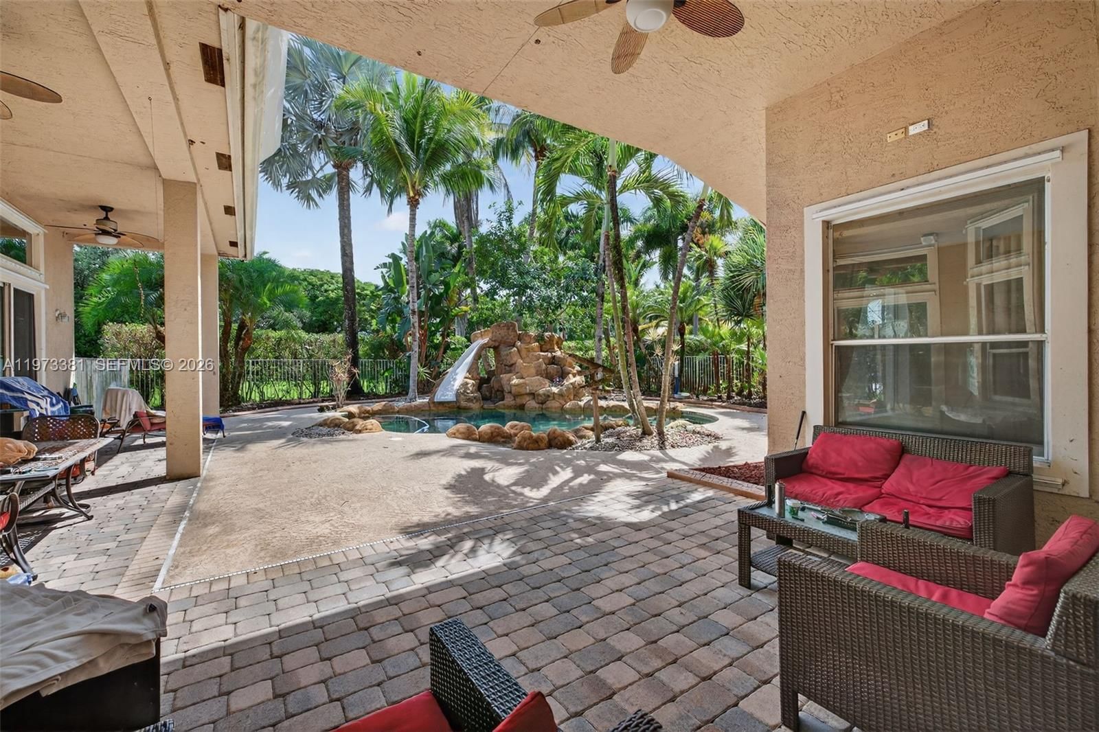 3792 CHURCHILL DOWNS DR - 60