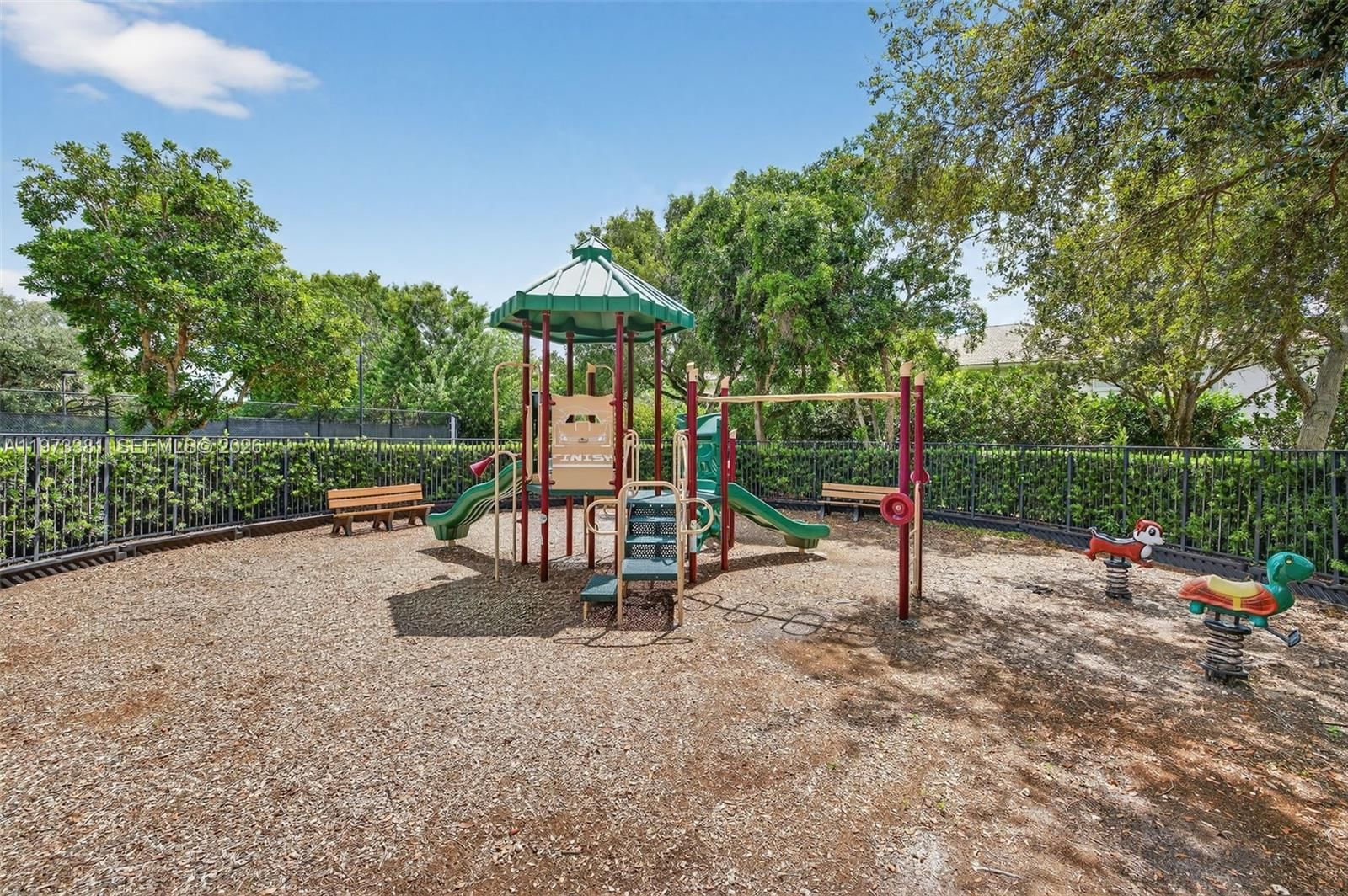 3792 CHURCHILL DOWNS DR - 72