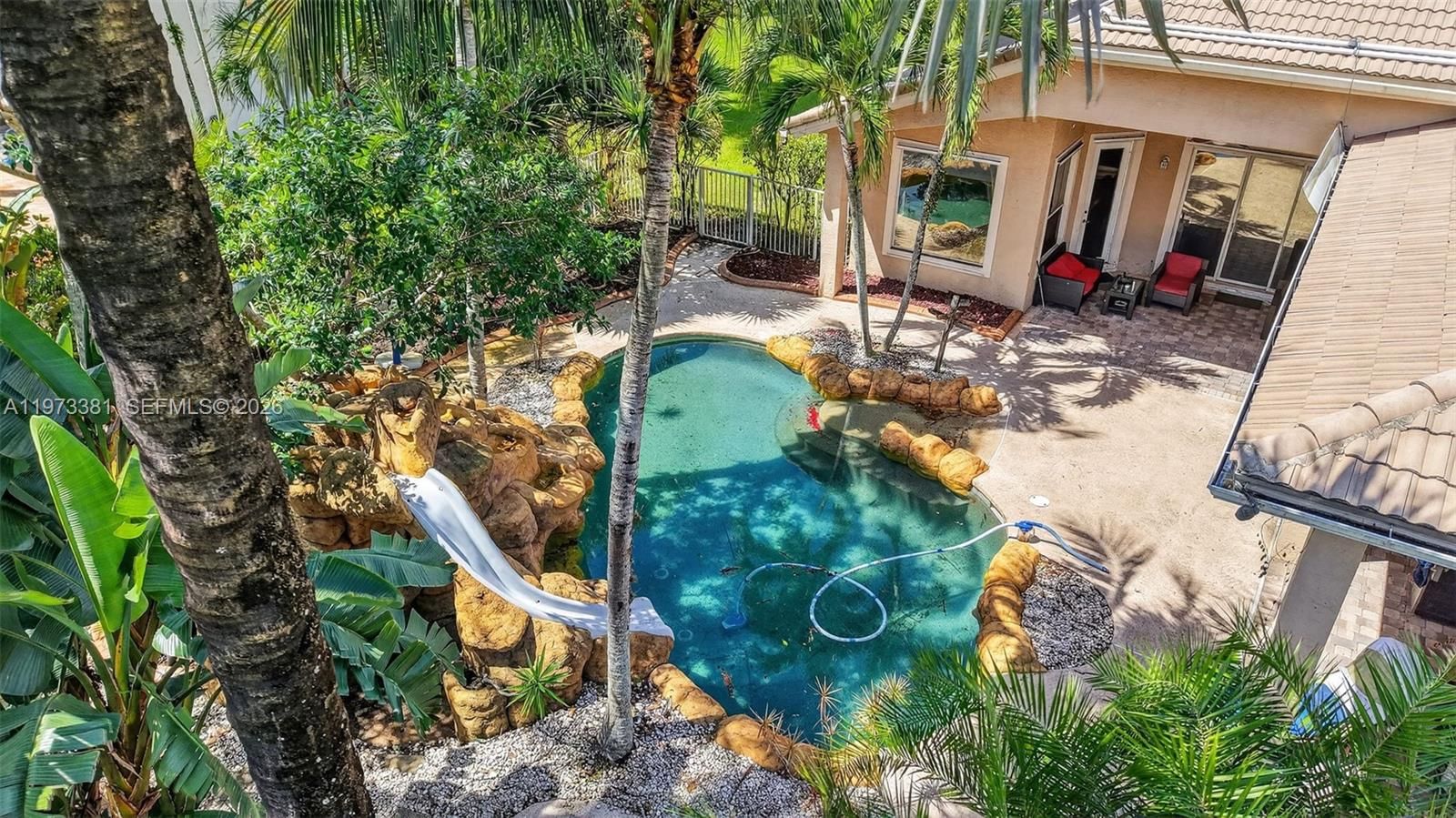 3792 CHURCHILL DOWNS DR - 84