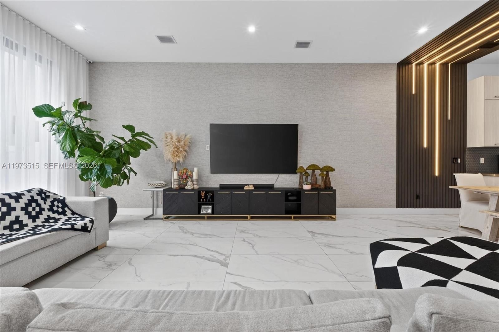 8126 NW 48th Ter - 25