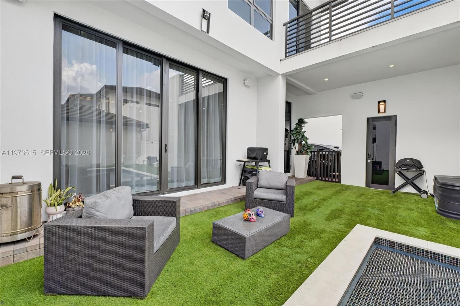 8126 NW 48th Ter - 33