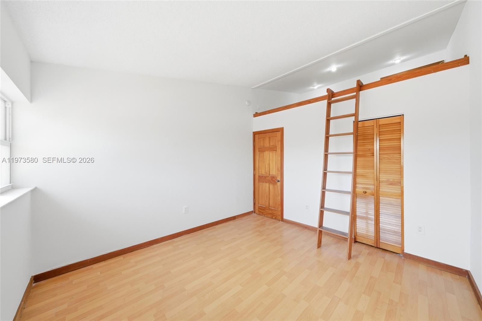 14371 KENDALE LAKES CIR - 28