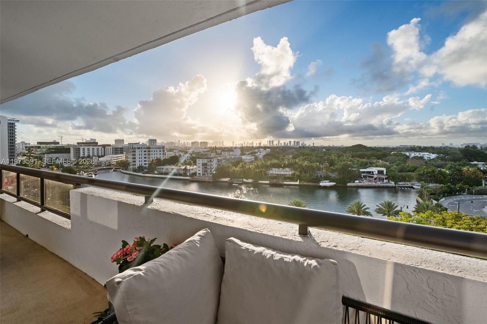 2555 COLLINS AVE, Unit 1002 - 10