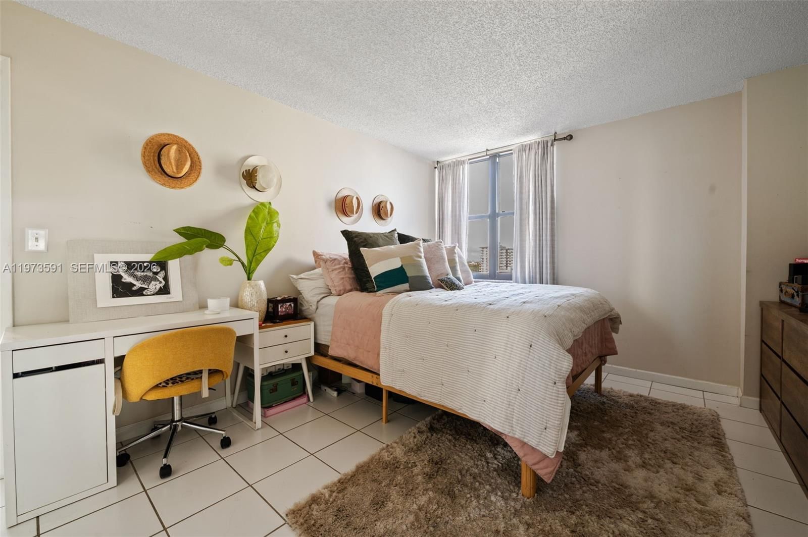 2555 COLLINS AVE, Unit 1002 - 13