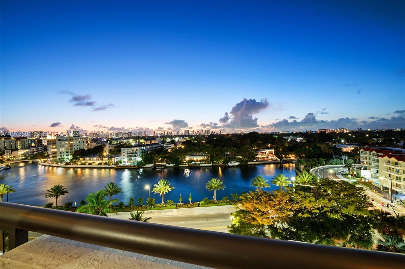 2555 COLLINS AVE, Unit 1002 - 25