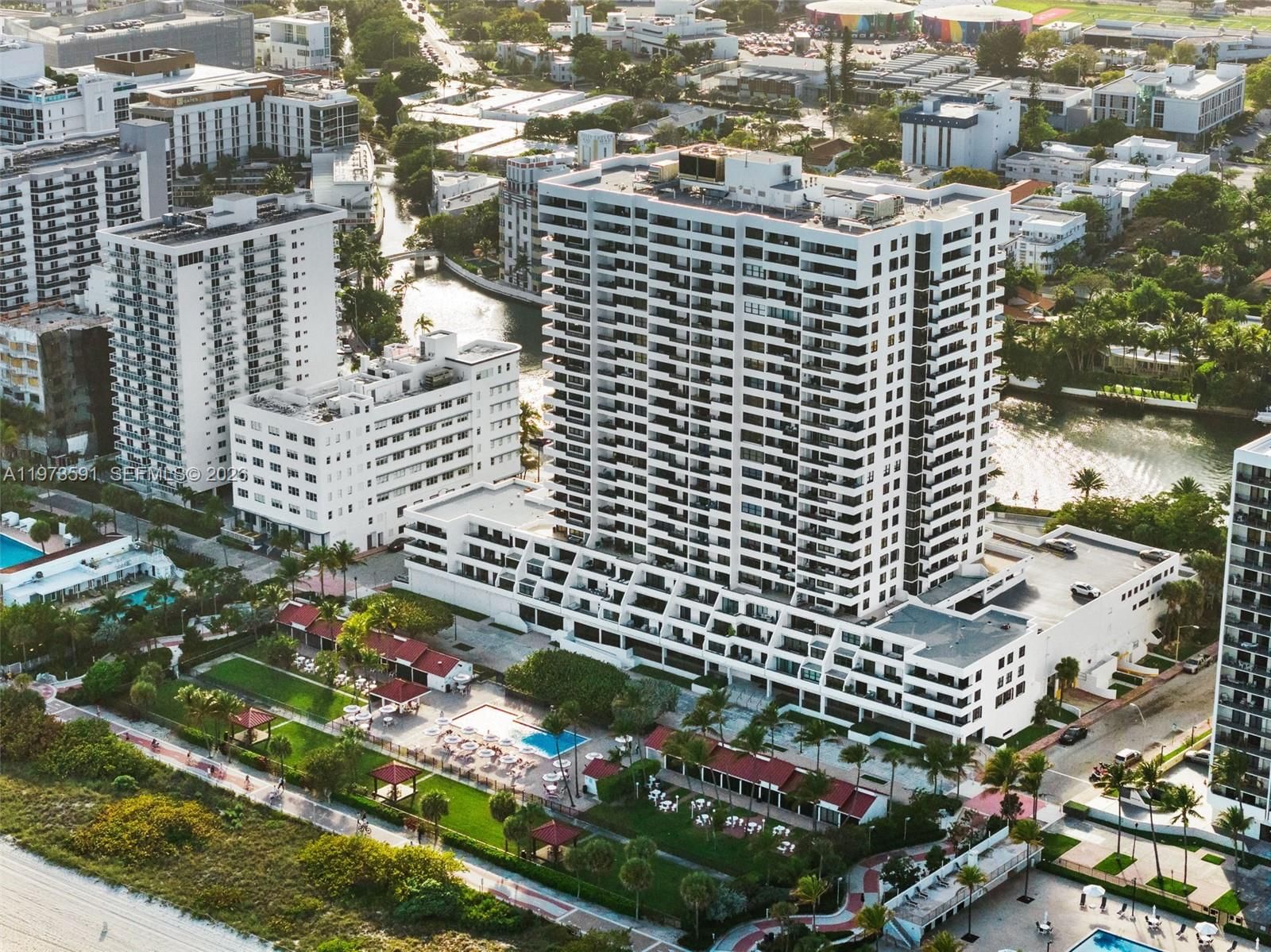 2555 COLLINS AVE, Unit 1002 - 43