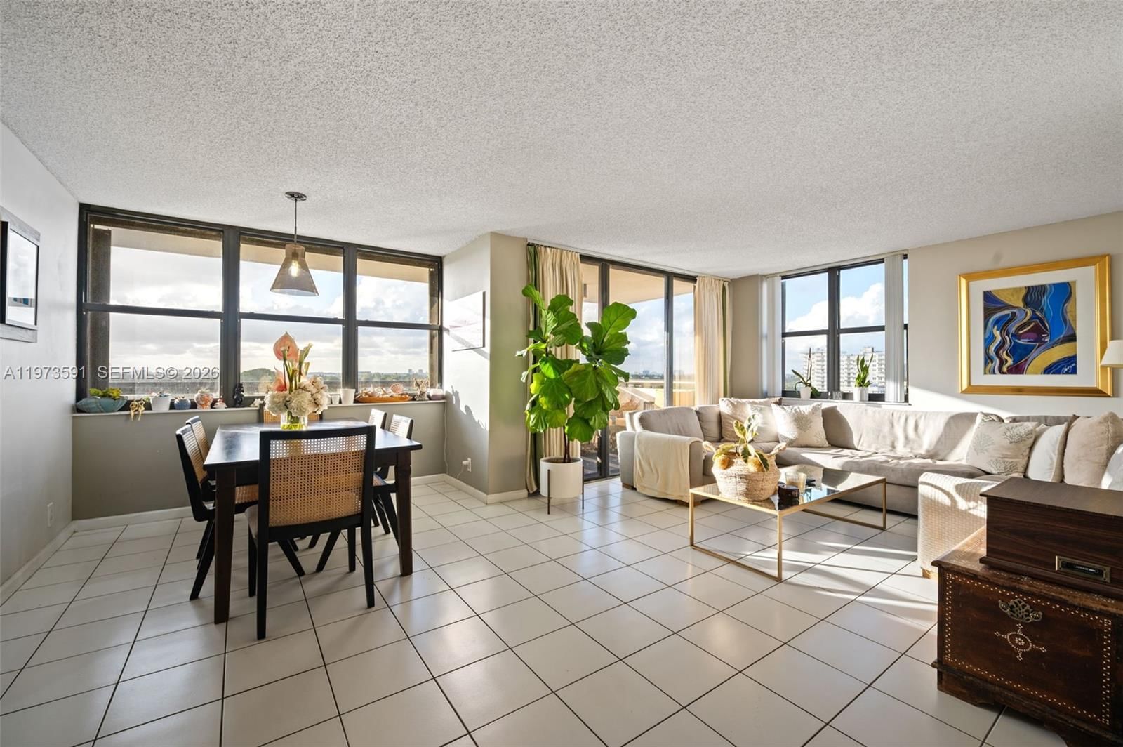 2555 COLLINS AVE, Unit 1002 - 5