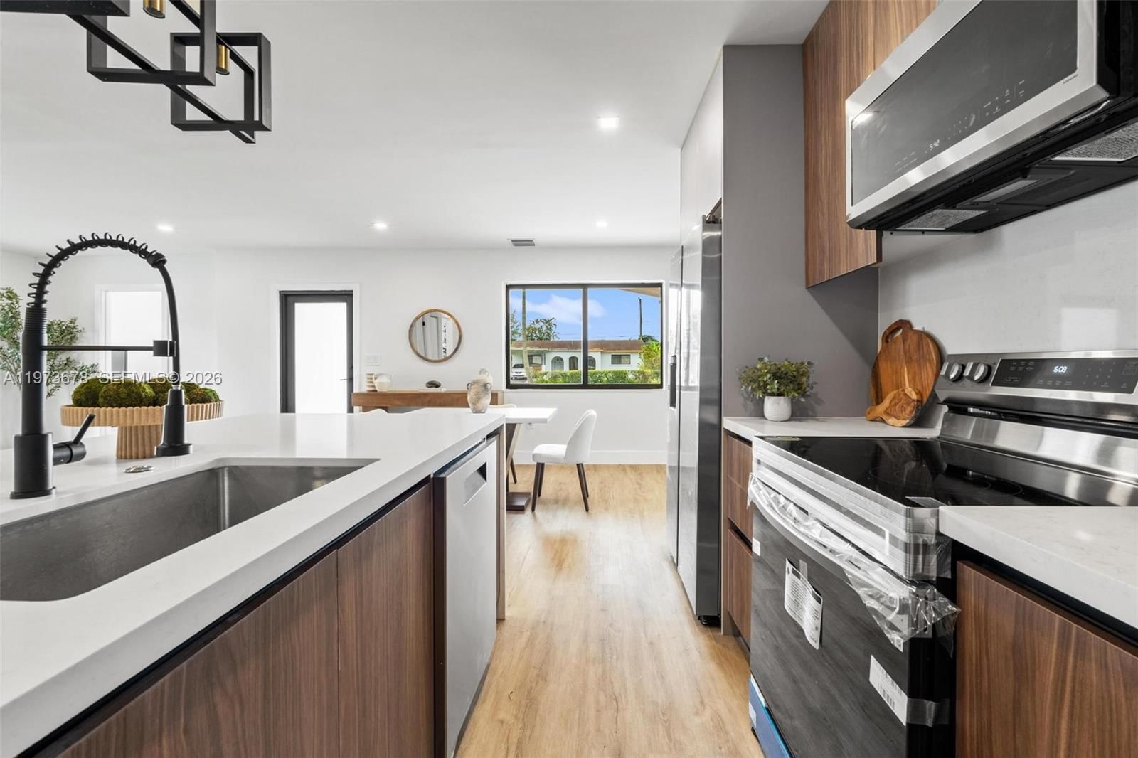 7731 FARRAGUT ST - 16