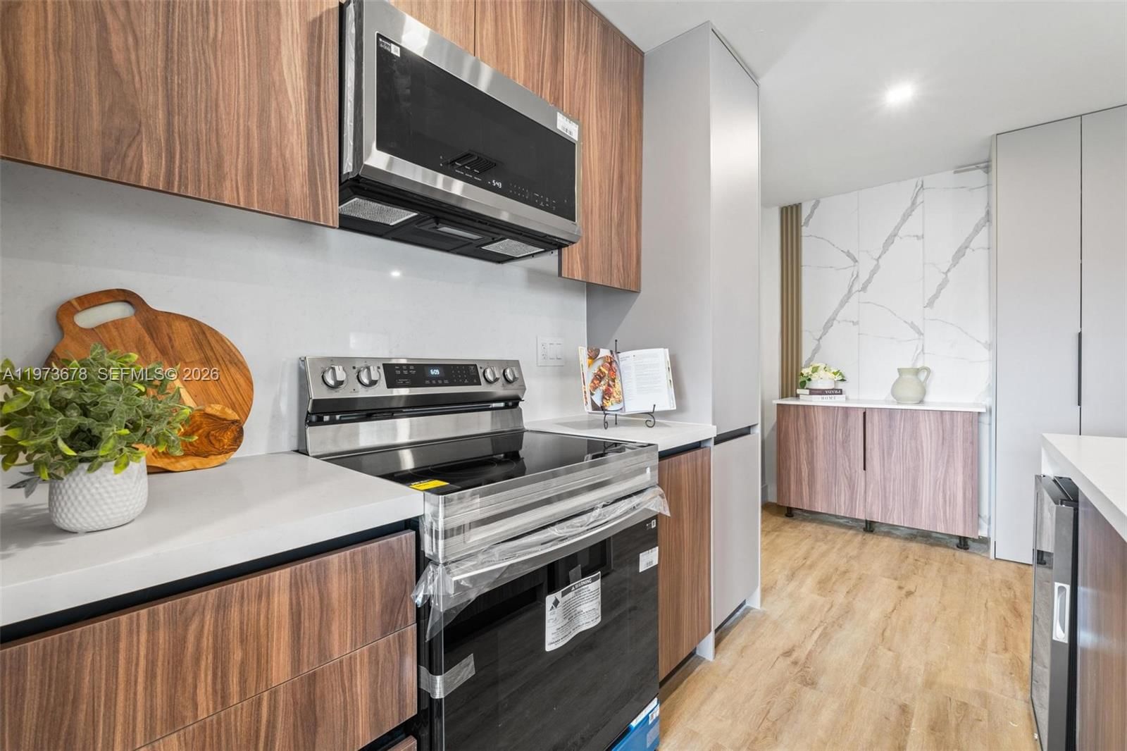 7731 FARRAGUT ST - 17