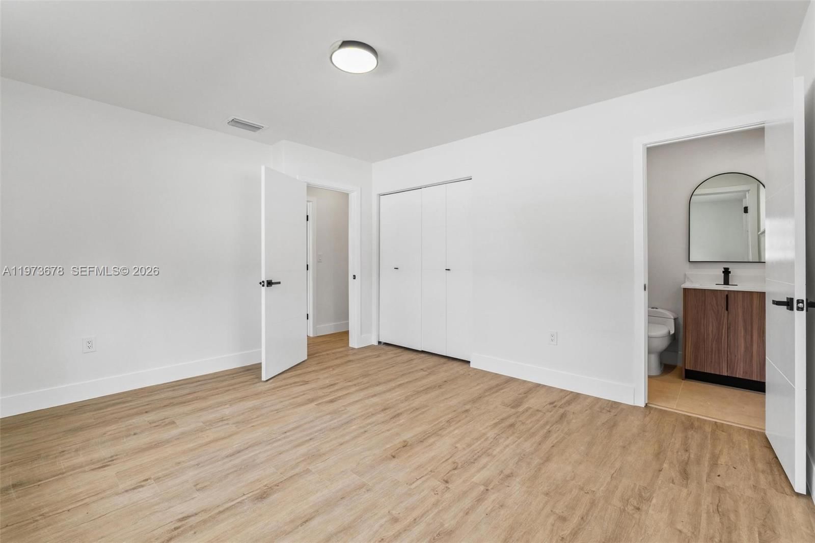 7731 FARRAGUT ST - 32