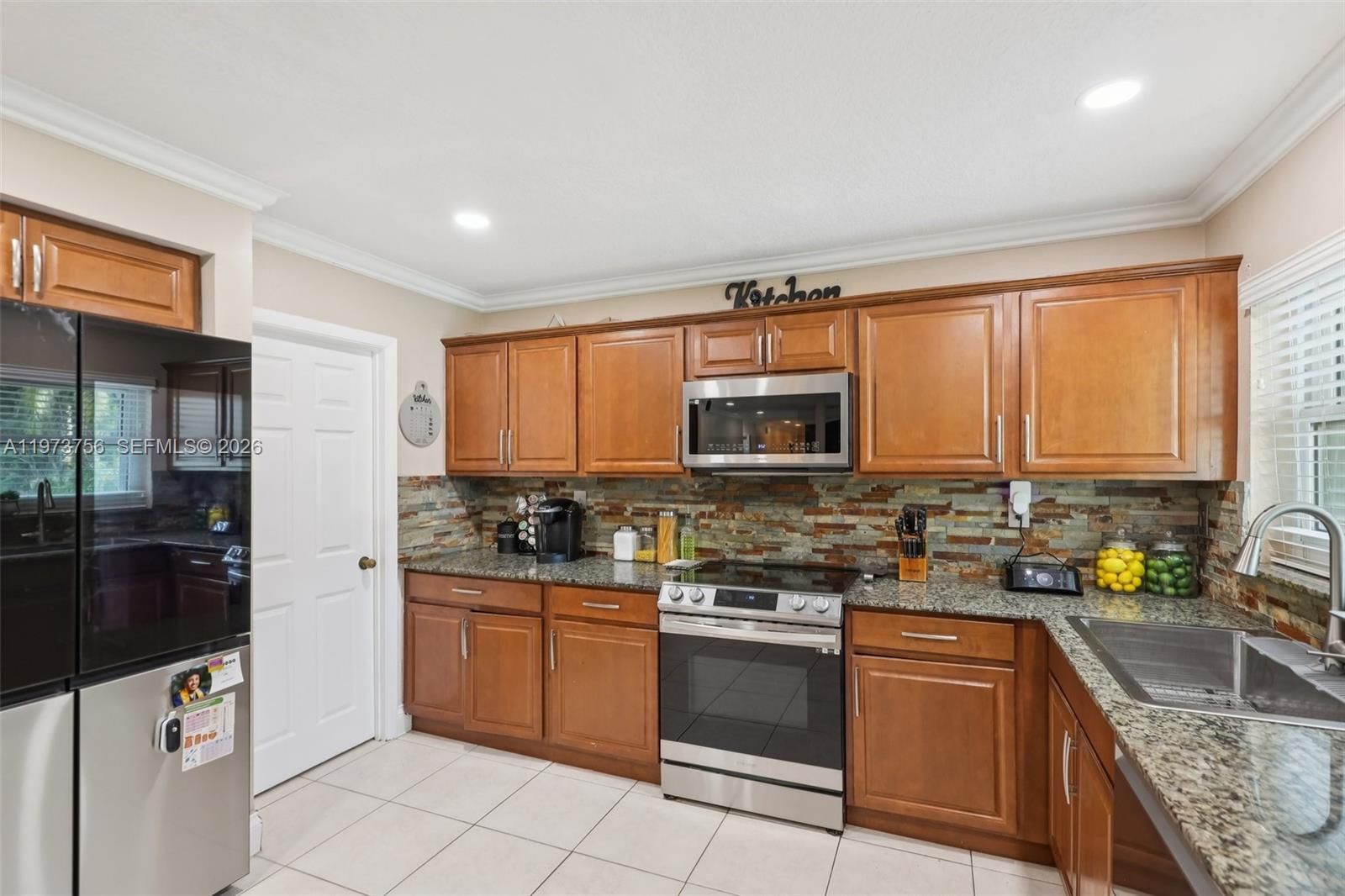 11573 NW 39th Pl - 13