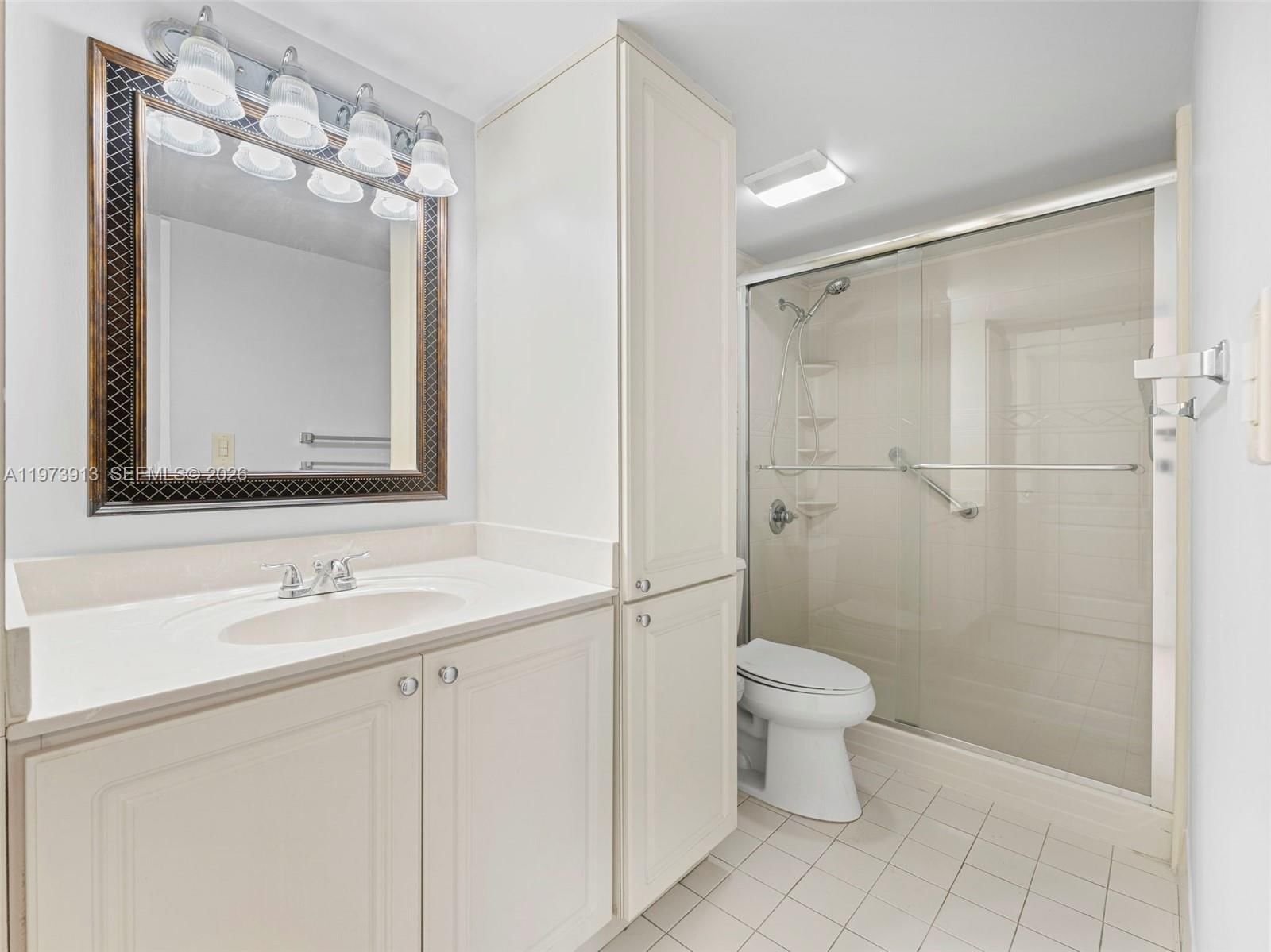 8005 Lake Dr, Unit 408 - 14