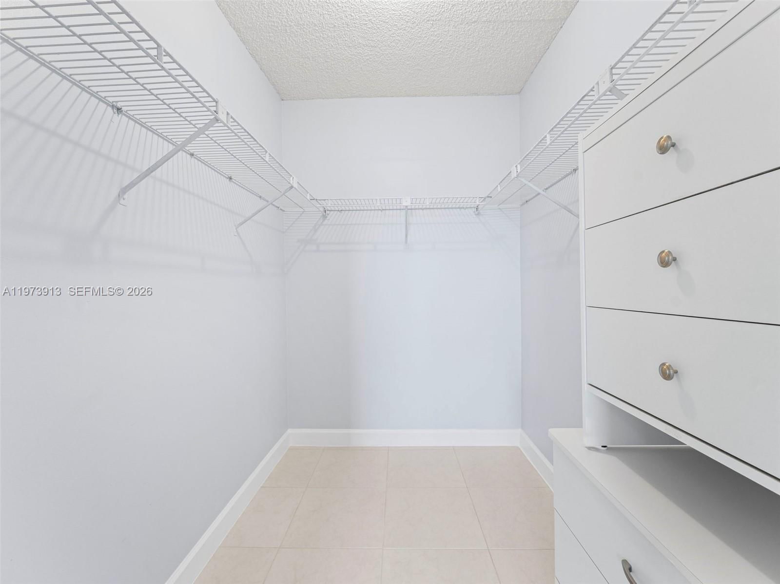 8005 Lake Dr, Unit 408 - 18