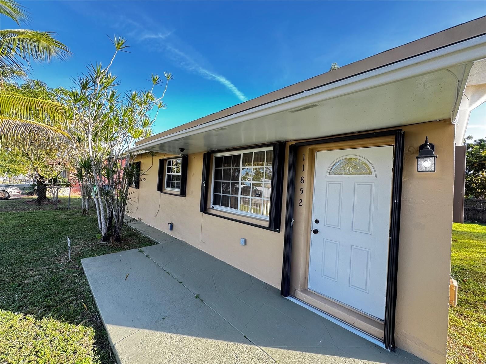 11852 SW 202nd St - 1