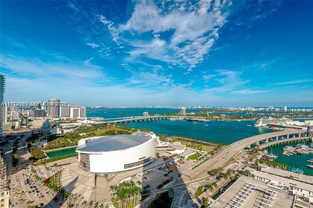 398 NE 5TH ST, Unit 2802 - 1