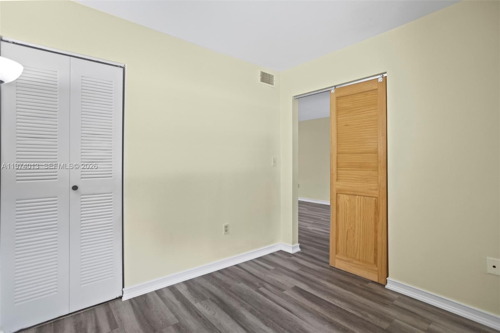 12261 LAKE LOOP RD - 11