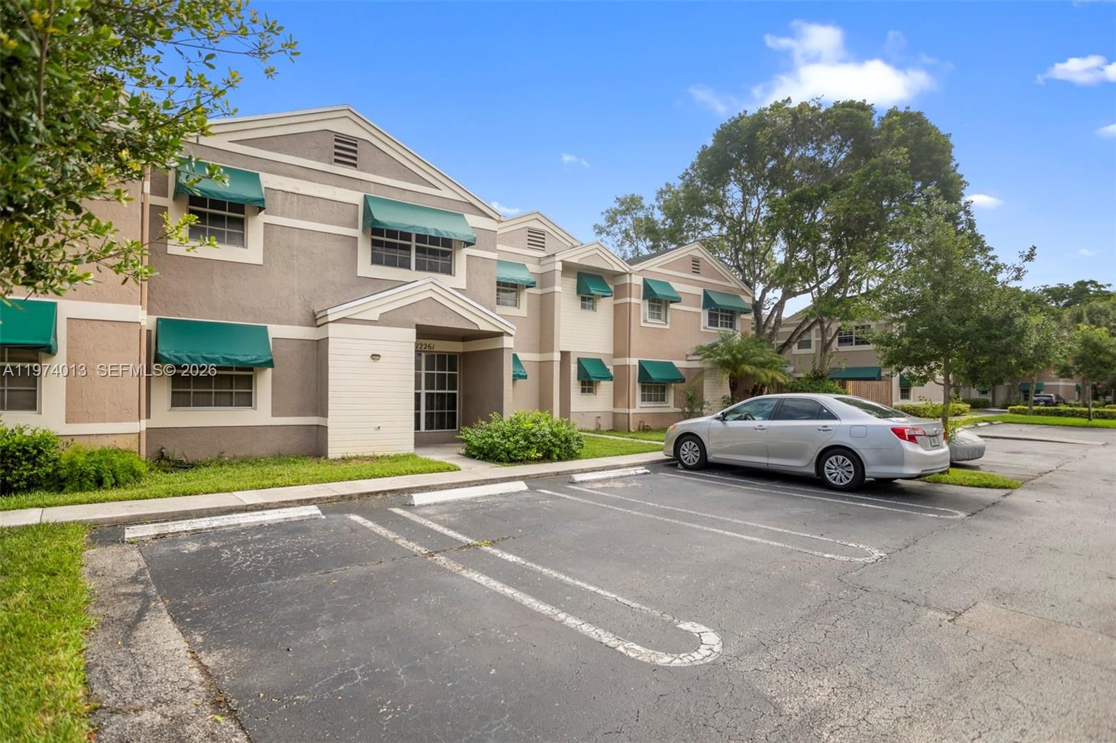 12261 LAKE LOOP RD - 2