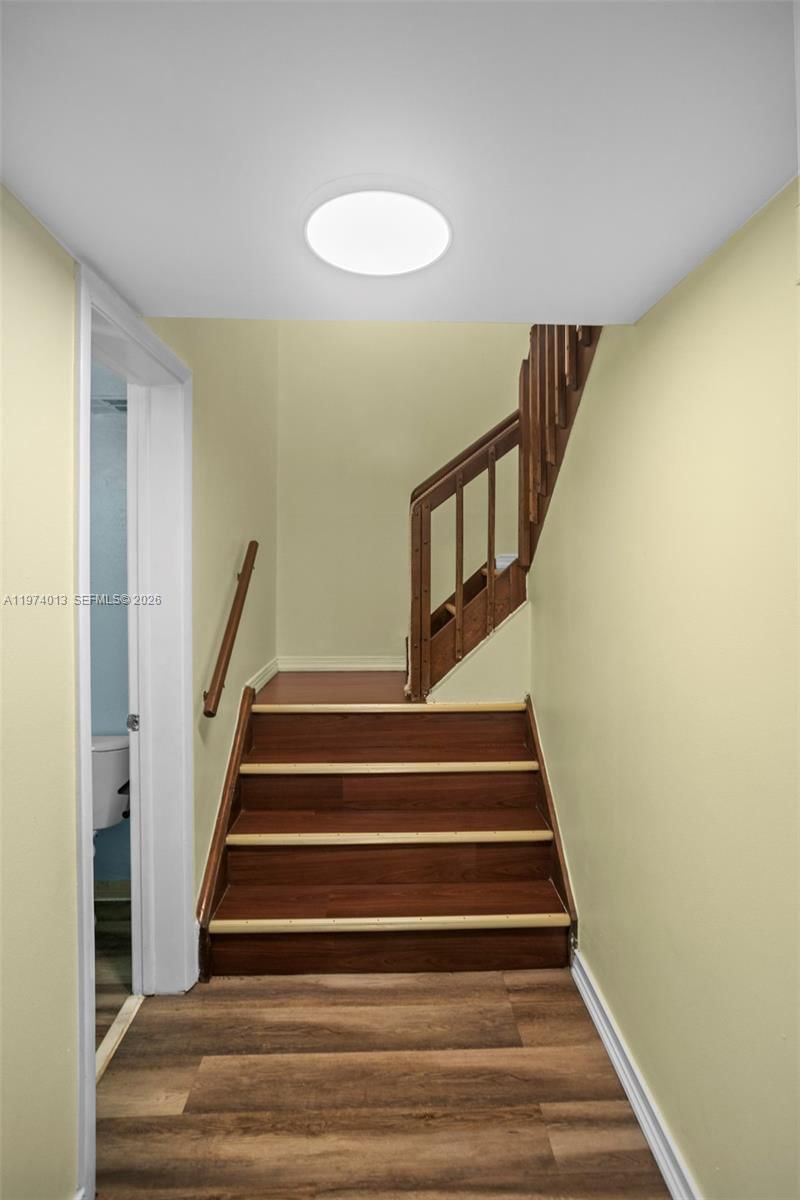 12261 LAKE LOOP RD - 21