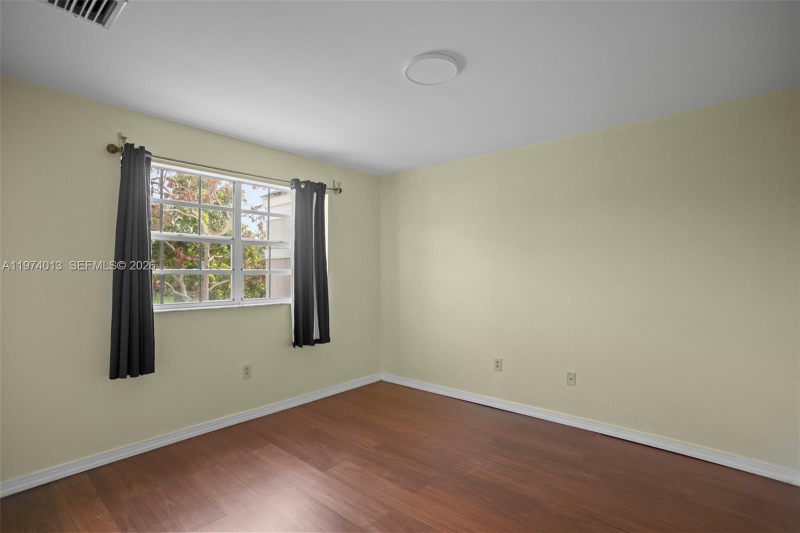 12261 LAKE LOOP RD - 26