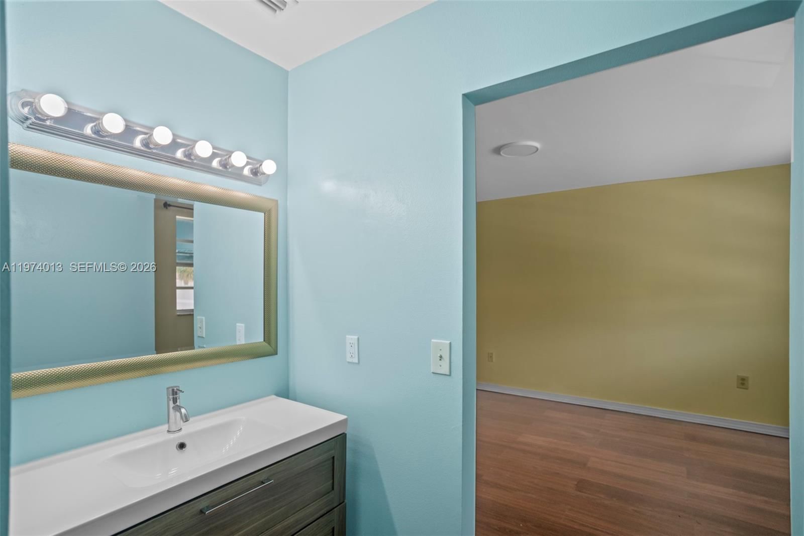 12261 LAKE LOOP RD - 41