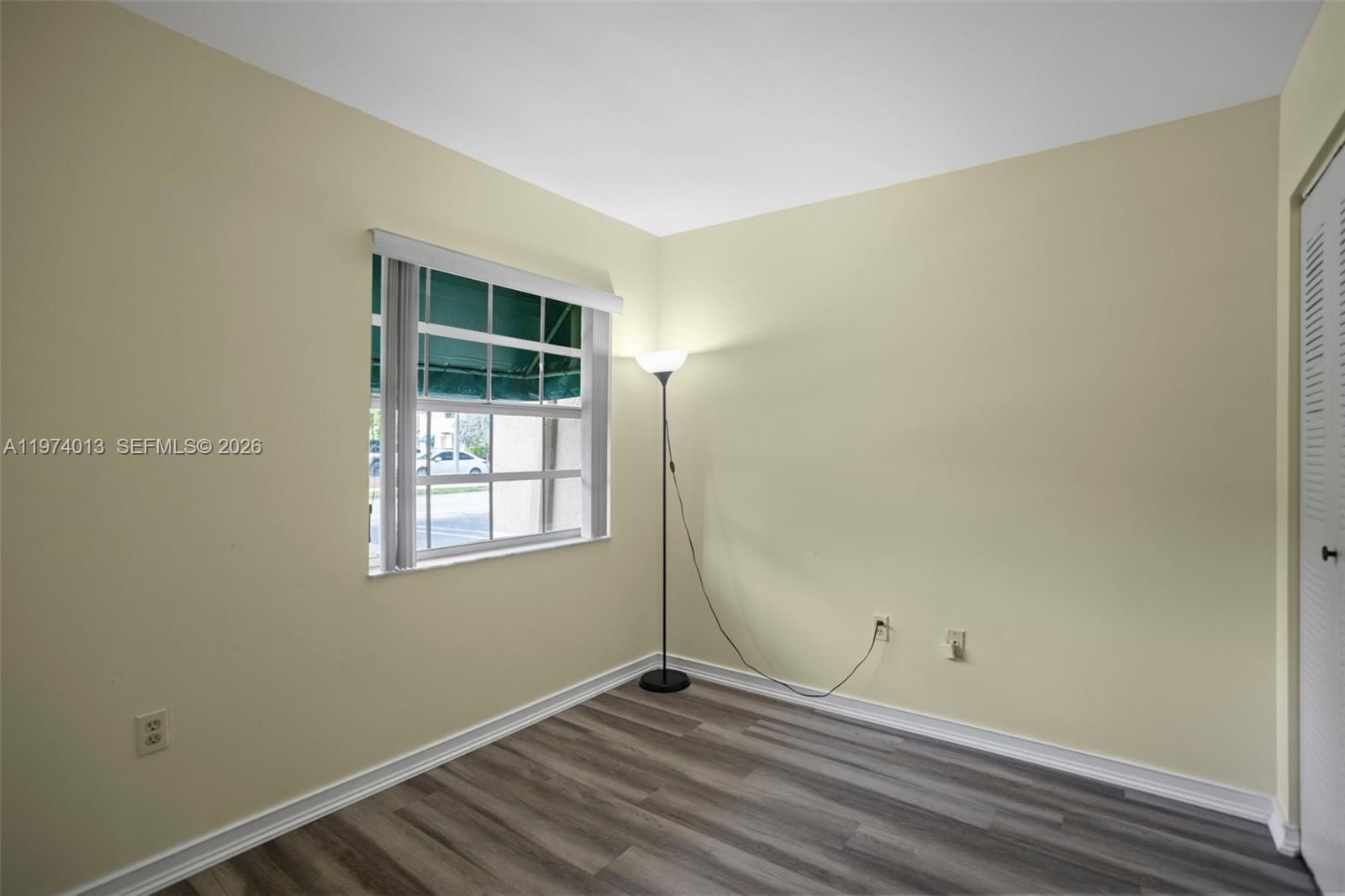 12261 LAKE LOOP RD - 8