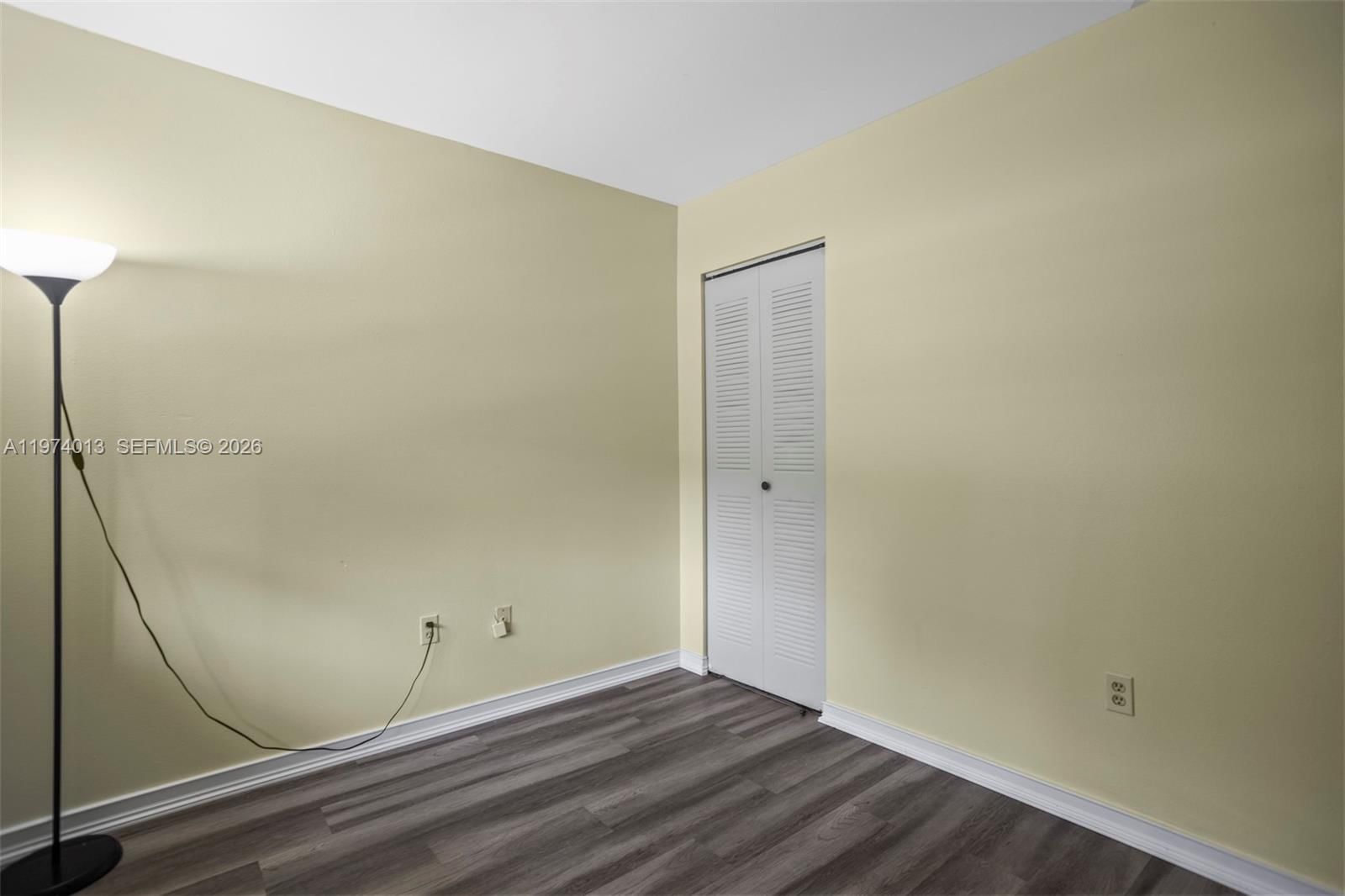 12261 LAKE LOOP RD - 9