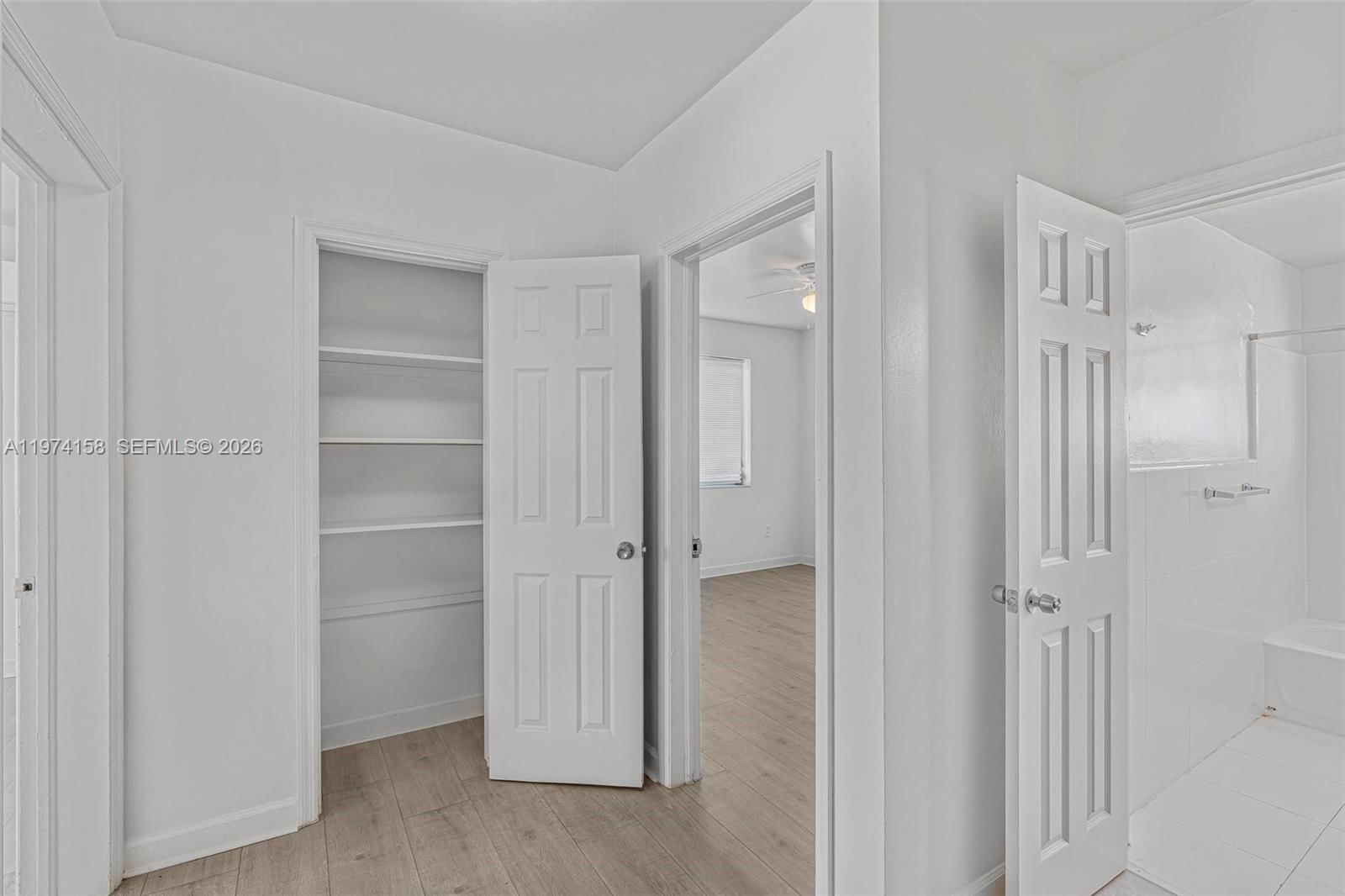 8031 HAWTHORNE AVE - 11