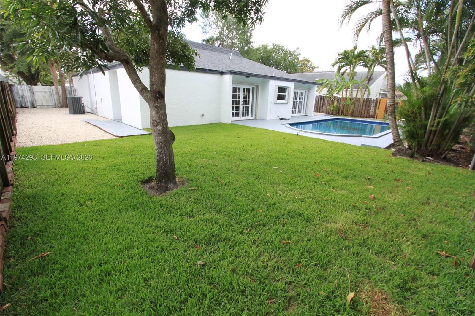 4940 SW 94TH WAY - 33