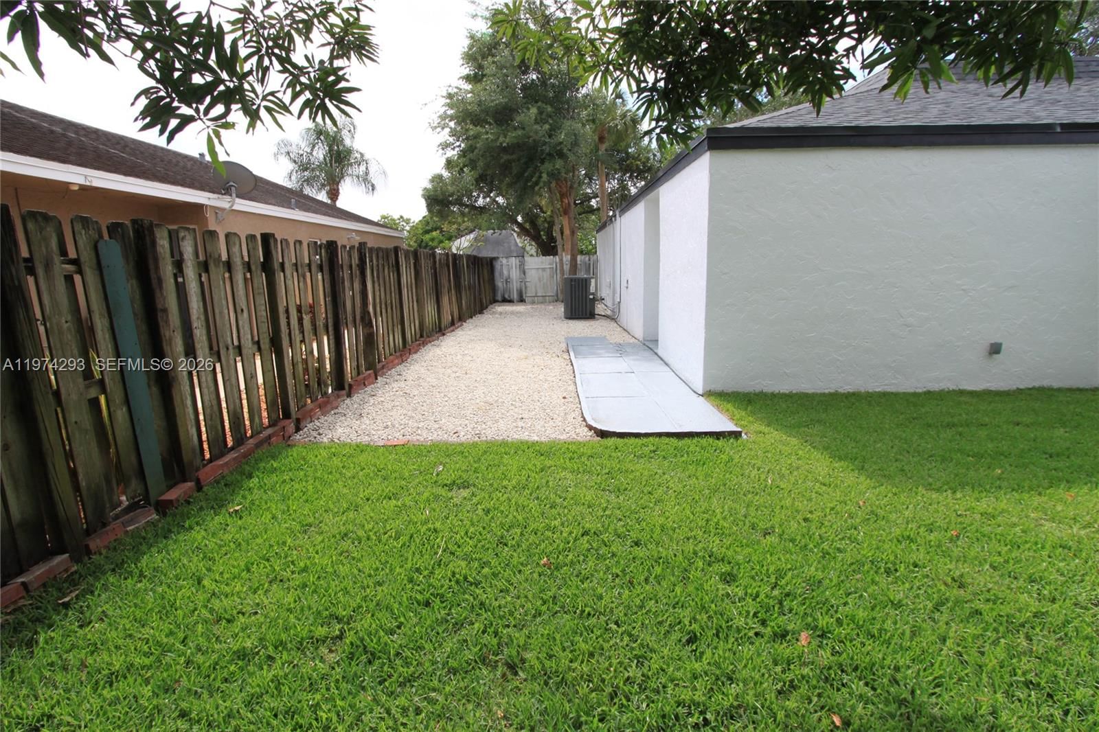 4940 SW 94TH WAY - 35