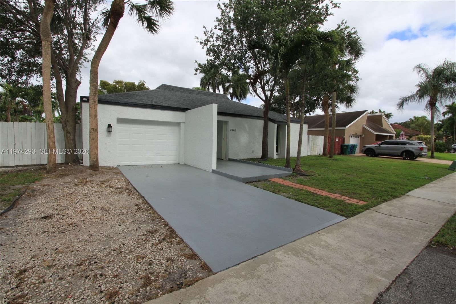 4940 SW 94TH WAY - 4