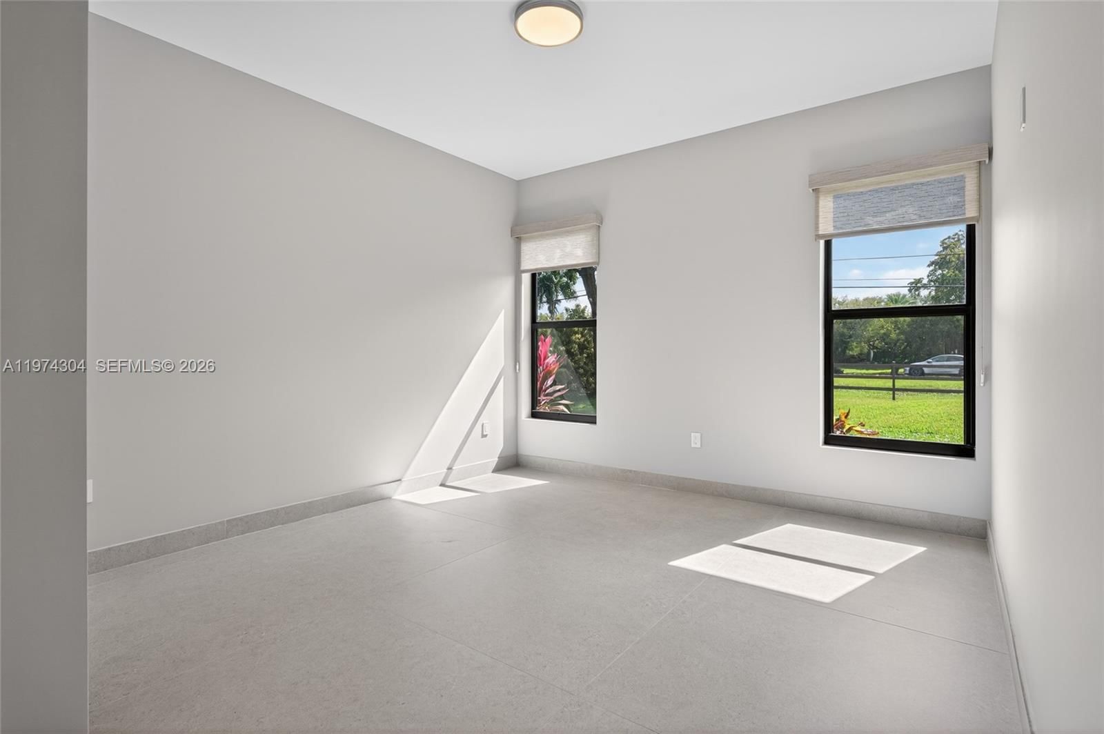 14401 W PALOMINO DR - 34