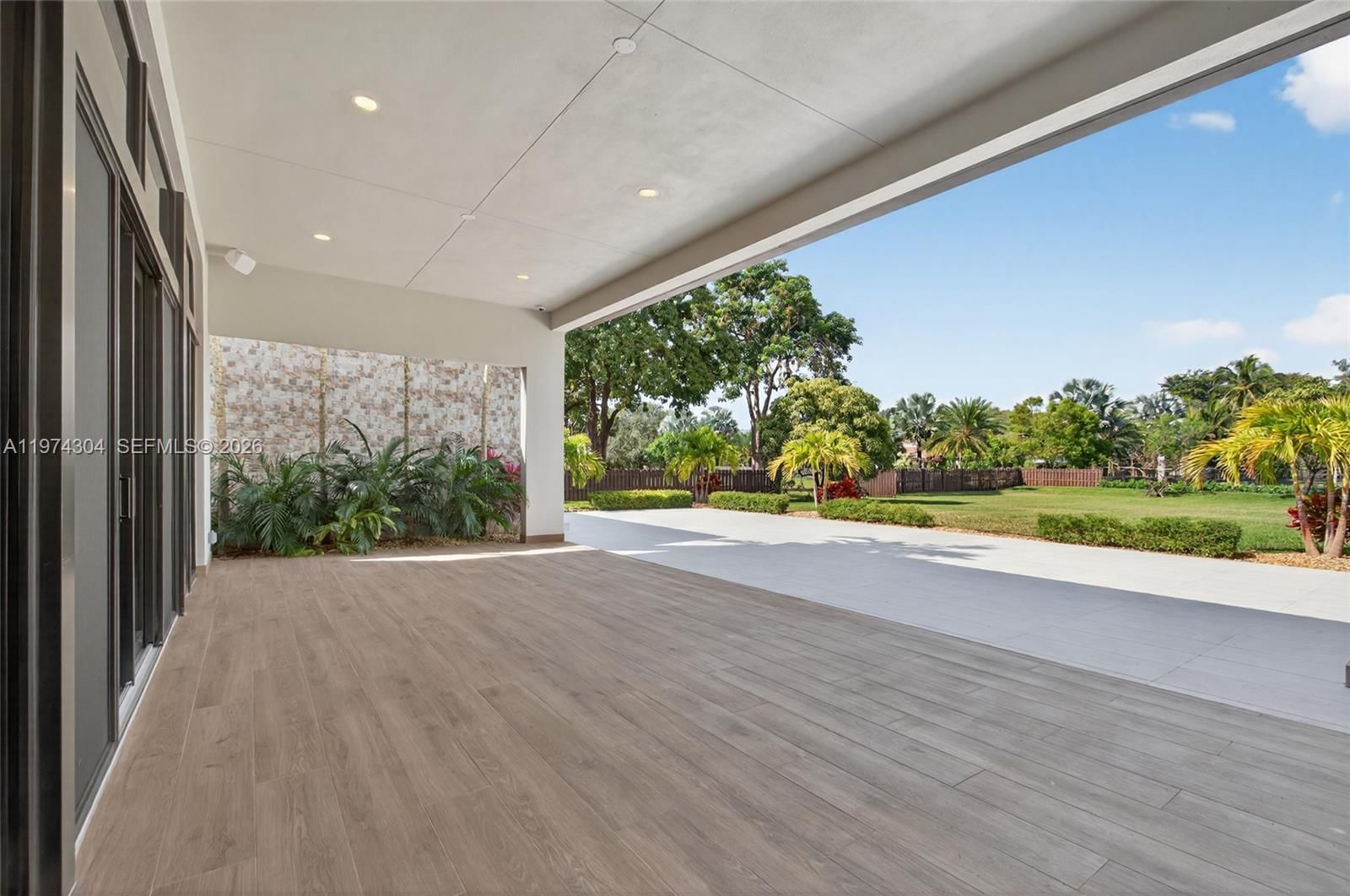 14401 W PALOMINO DR - 53